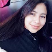 Profesora de apoyo escolar virtual